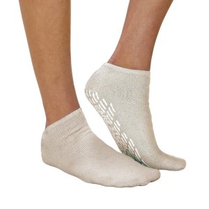 THE PILLOW FACTORY DIVISION Care-Steps® Single Tread Slipper Socks, Large, Beige 80104