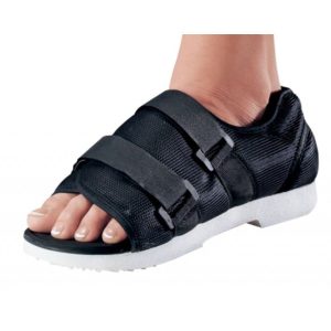 DJO ProCare® Female Foam Cast Shoe, Medium 79-81145