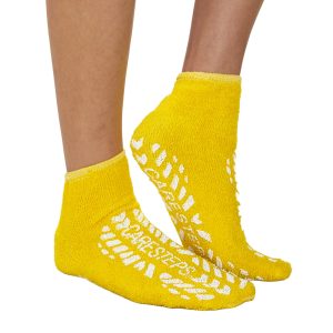 THE PILLOW FACTORY DIVISION Care-Steps® Double Tread High-Risk Slipper Socks, Medium, Yellow 80180