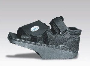 DARCO INTERNATIONAL Darco® OrthoWedge™ Post-Op Shoe, Small OQ1B