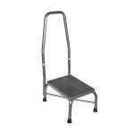 DRIVE DEVILBISS HEALTHCARE drive™ Bariatric Step Stool 13062-1SV