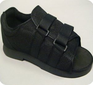 Bird & Cronin® DLX.1 Women's Post-Op Shoe, Large 08143264